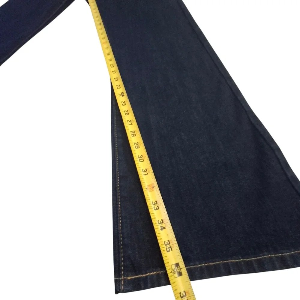 Levis versatile 36 timeless